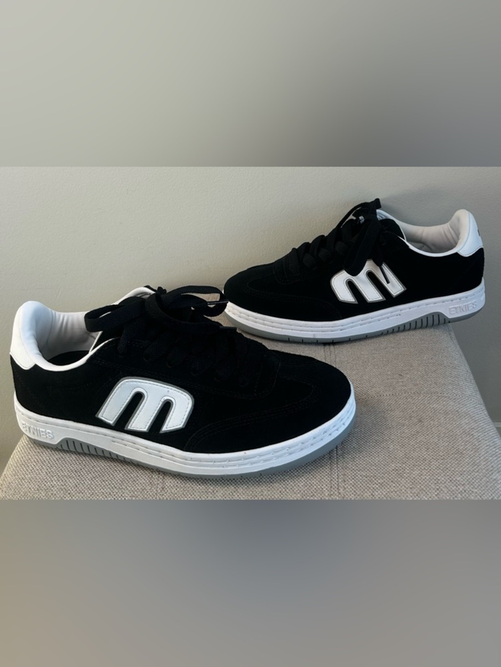 Etnies Men’s Locut Black White Skate Sneakers Shoes 10 Non Slip Grip Chunky RARE